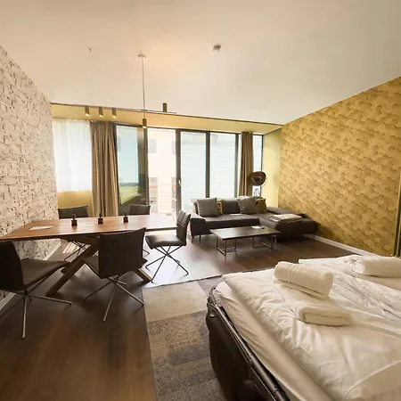 Exklusives Sunrise Apartment